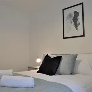 Apartment Kiwi 30: Spacious Centre, Sheffield